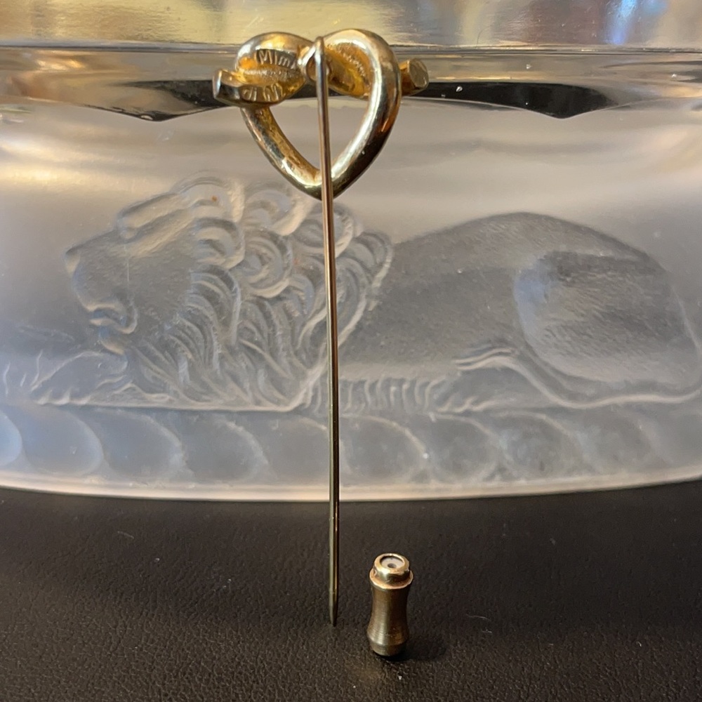 Vintage Mimi Di N Golden Heart Stick Pin - Picture 2 of 10